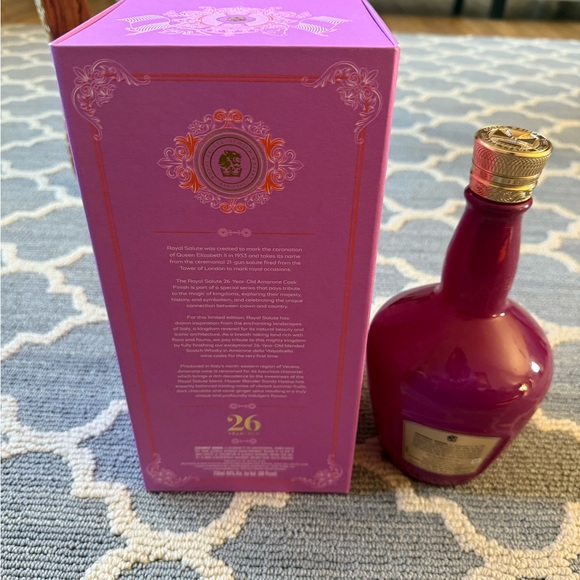 Empty bottle - Picture 4 of 6